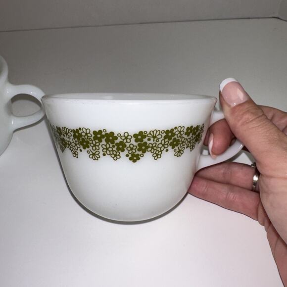 Pyrex Spring Blossom Crazy Daisy Coffee Tea Cup White Green Flowers Set of 2 - Picture 4 of 6